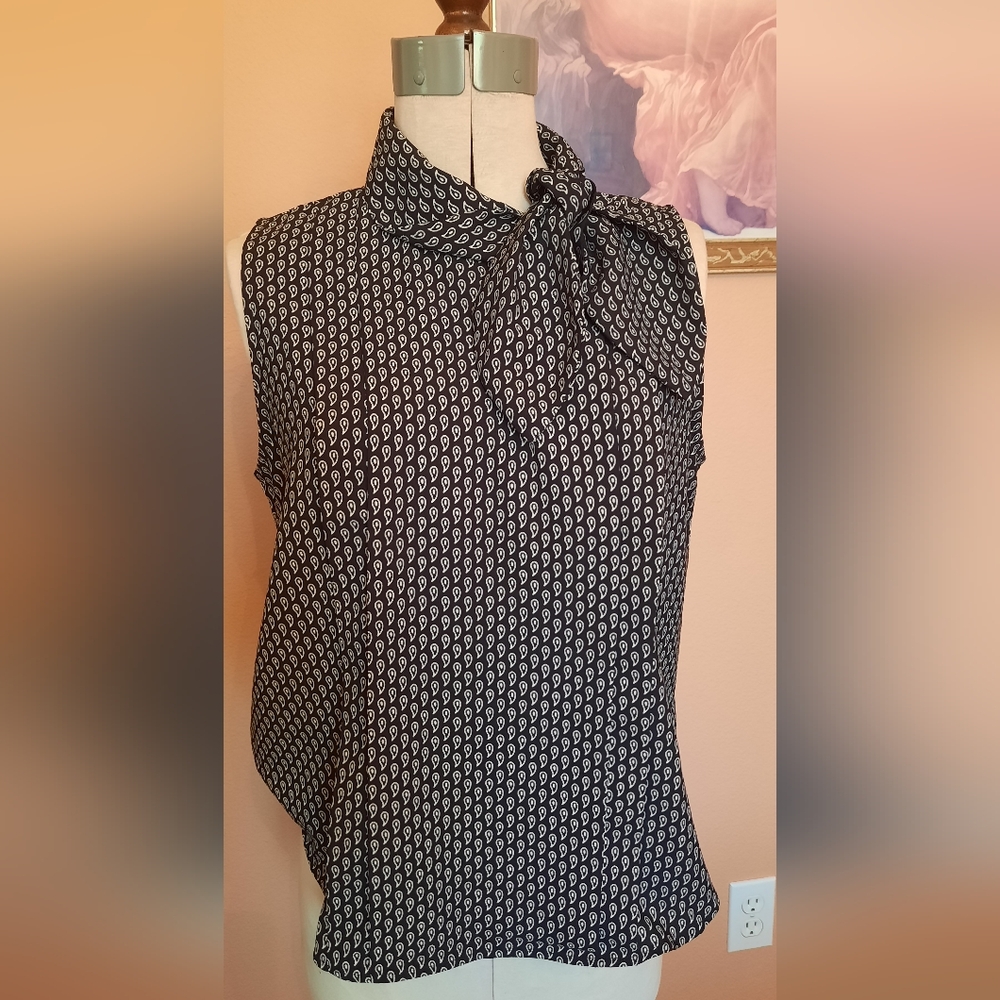 Ann Taylor Tie Neck Sleeveless Blouse